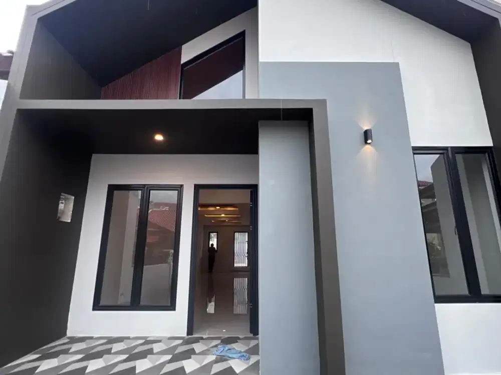 Dijual Rumah Full Renovasi Palem Semi Tangerang Dekat Supermal Karawaci SHM