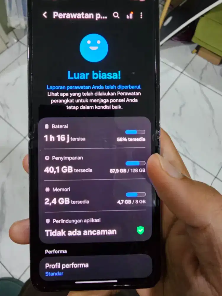 Samsung Galaxy Z Flip 4 – Mulus & Siap Pakai