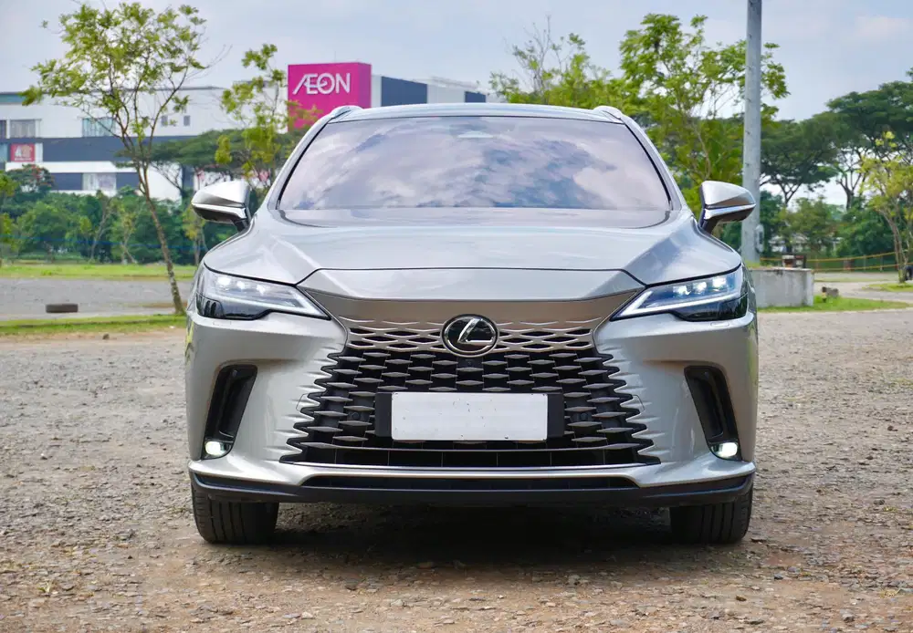 Lexus RX350h Hybrid
Facelift Luxury A25A-FXS 2023