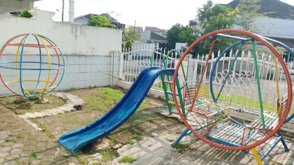 Jual perosotan,ayunan ank TK