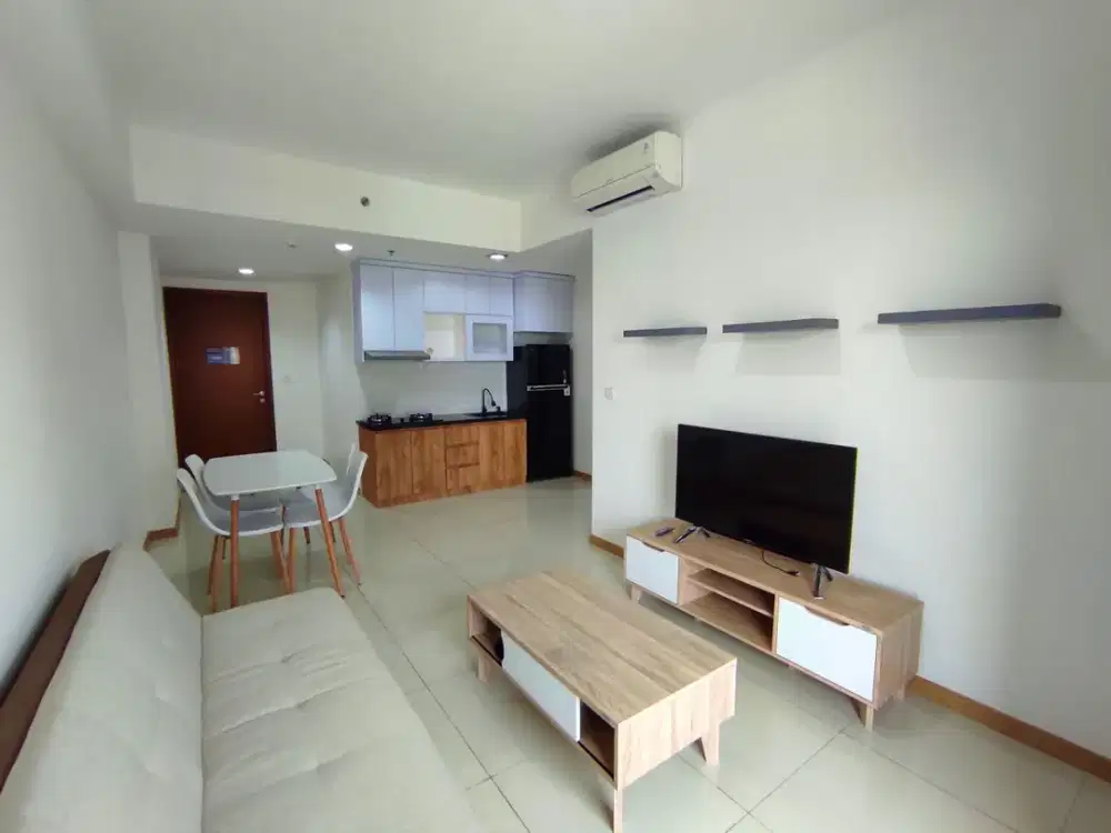 BUYER ONLY  DIJUAL APARTEMEN 3 BR ( FURNISH ) M-TOWN SIGNATURE,  SUMMARECON SERPONG - TANGERANG