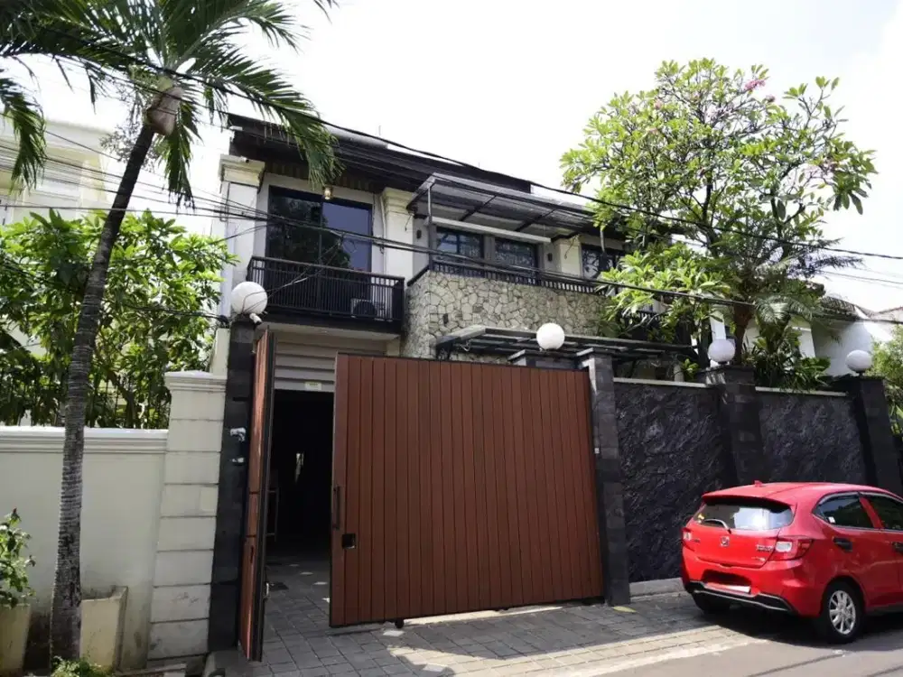 Rumah Mewah di Kemanggisan Slipi Jakarta Barat