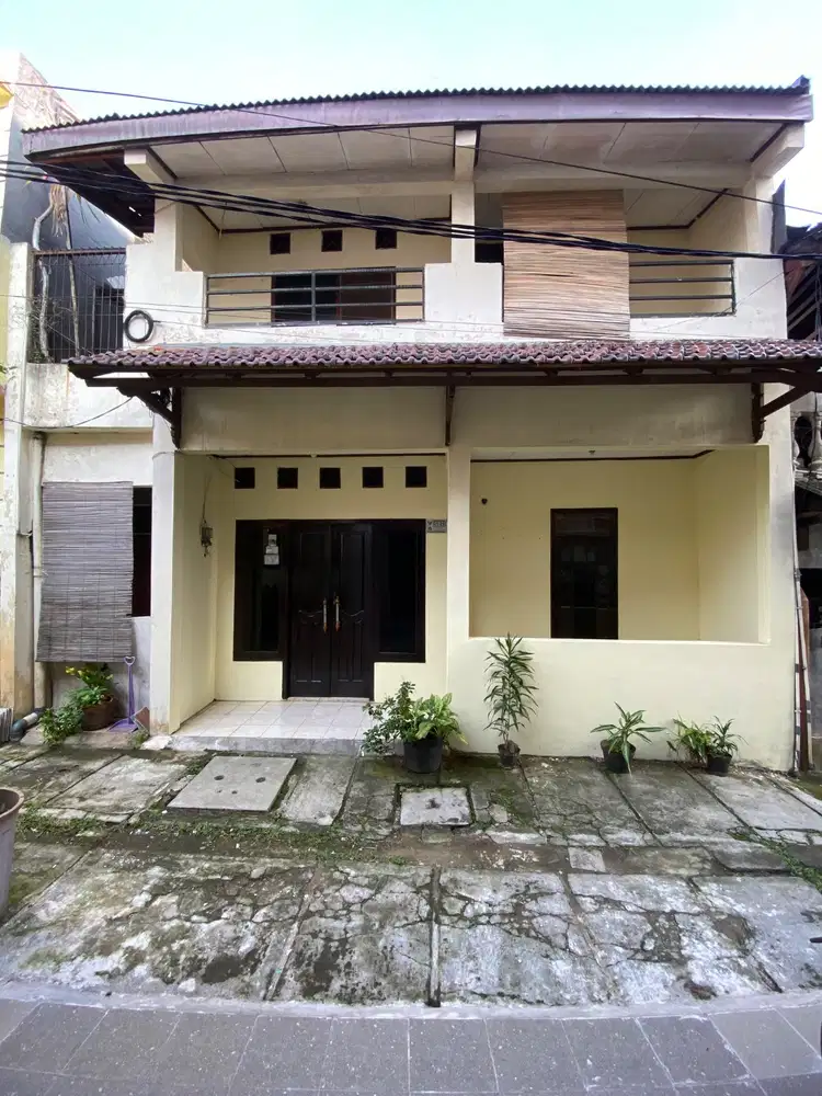 Dijual / disewakan Rumah di Kebon Jeruk Jakarta Barat