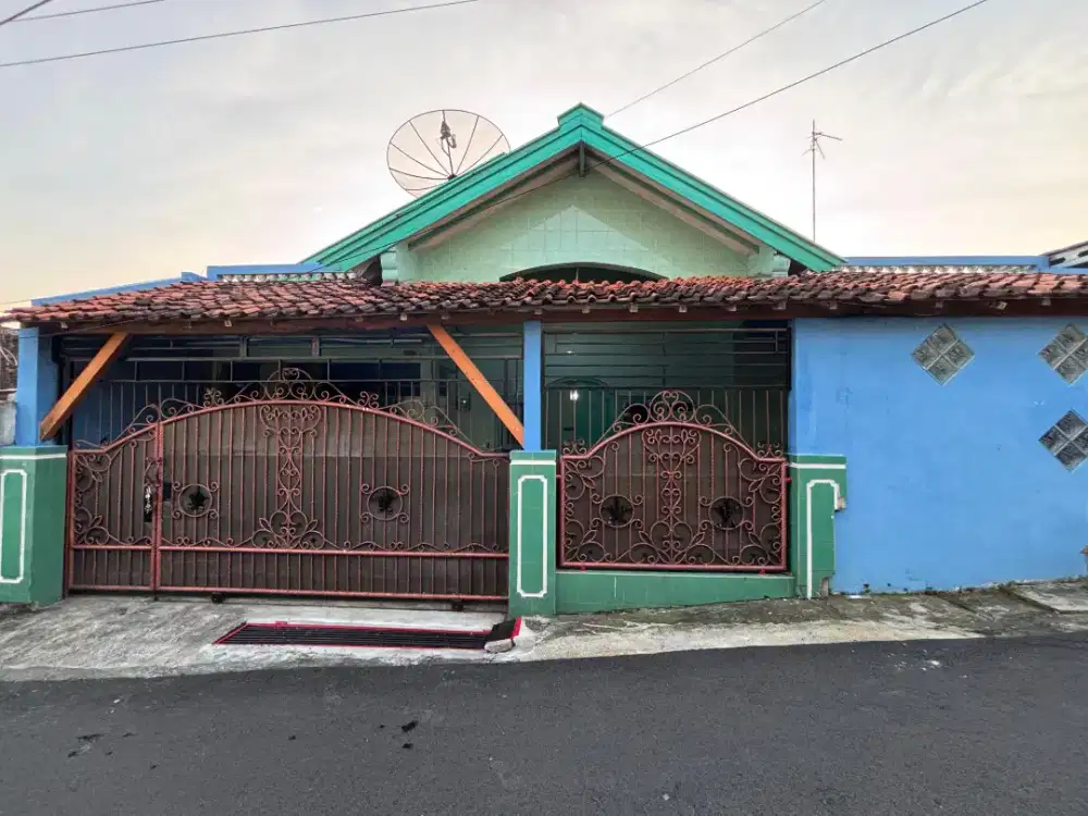 DISEWAKAN RUMAH STRATEGIS - JALAN CINDE UTARA II SEMARANG