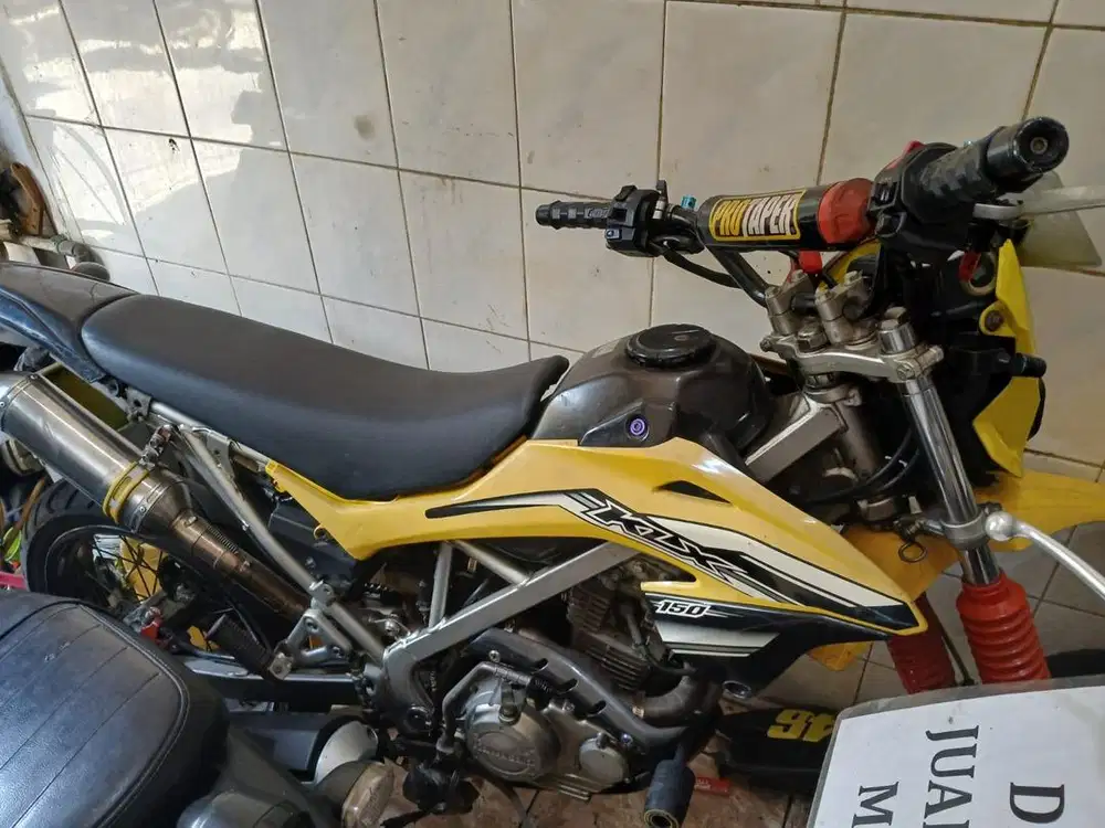 Kawasaki KLX Gng Sahari