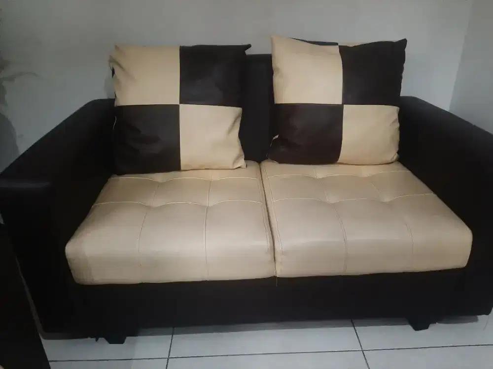 Jual sofa lengkap dengan meja kacanya