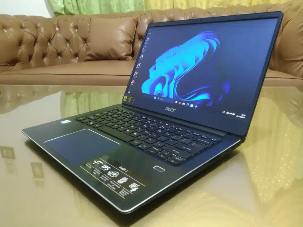 Seri Bisnis Acer Swift 3 Core i5 Ram 8Gb Ddr4 Ssd 256Gb Plus HDD 1Tb