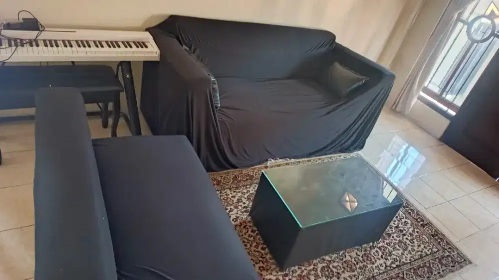 Set Sofa Minimalis Hitam + Meja Tamu Kaca