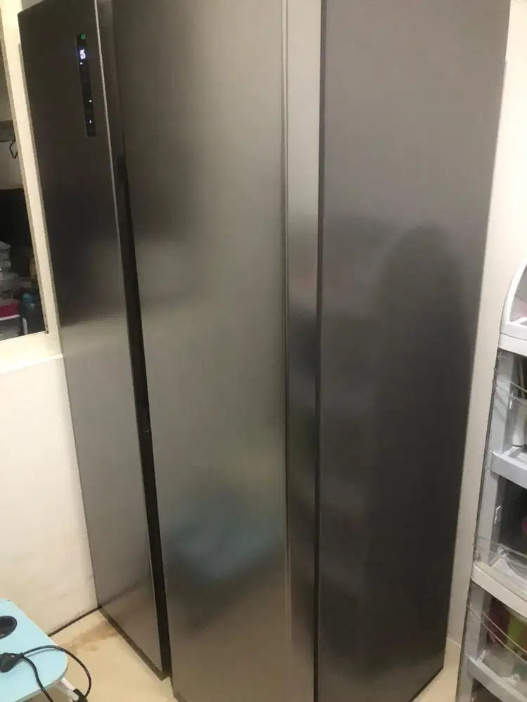 Dijual kulkas merk samsung