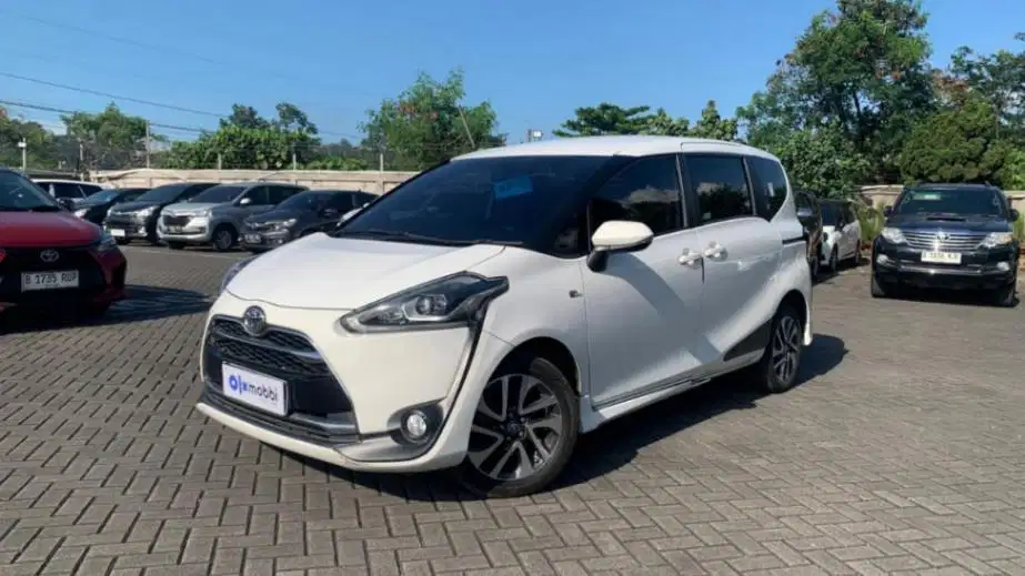 DP Murah Toyota Sienta  1.5 Q Bensin-AT 2017