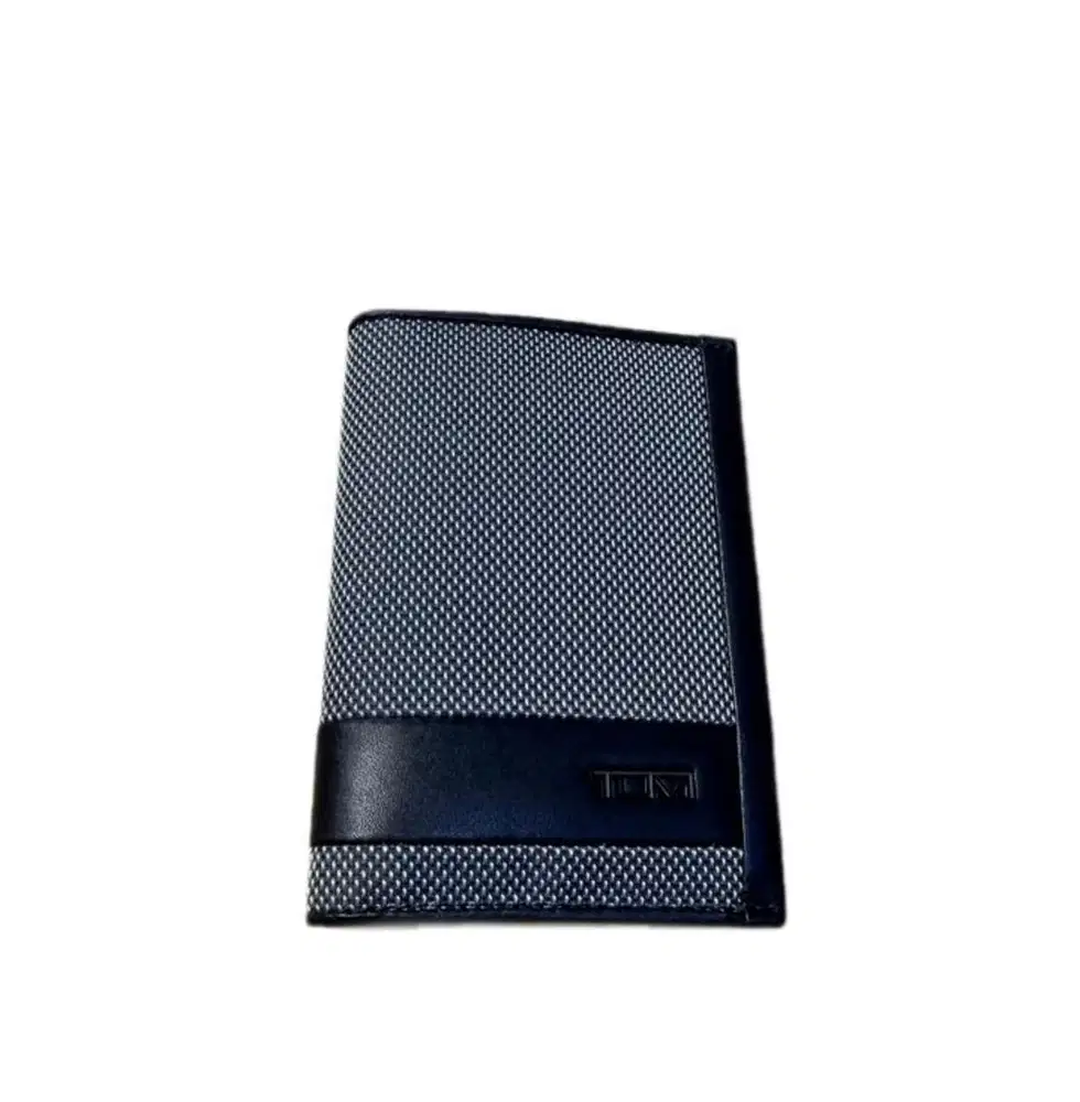 TUMI Alpha X SLG Multi Window Card Case