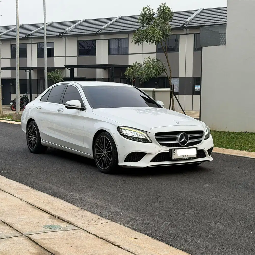 MERCEDES BENZ C200 EQBOOST 2019! MERCEDES BENZ C200 2019! C200 2019!