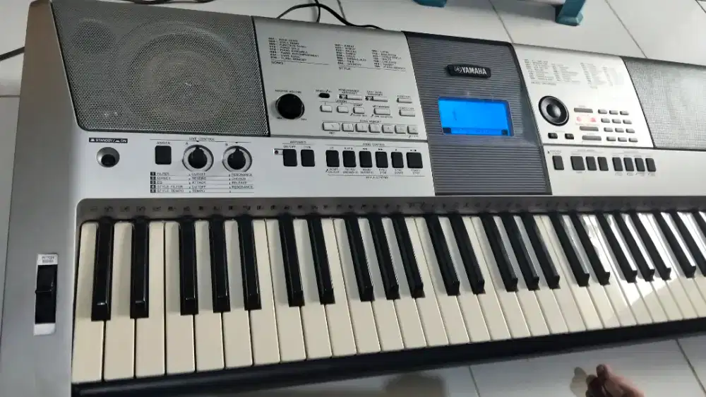 Yamaha psr e413