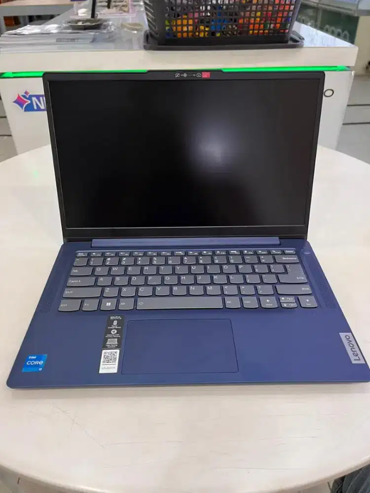 Laptop Lenovo IP 3