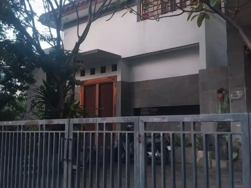 Murah !! DIJUAL RUMAH DI KELAPA GADING 2 LANTAI LUAS POSISI HOOK