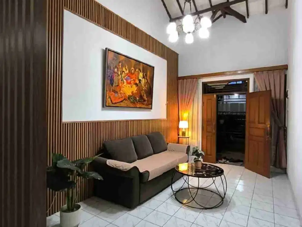 Dijual Rumah dengan Desain Cantik di Cipinang Cempedak, Jatinegara, Jakarta Timur