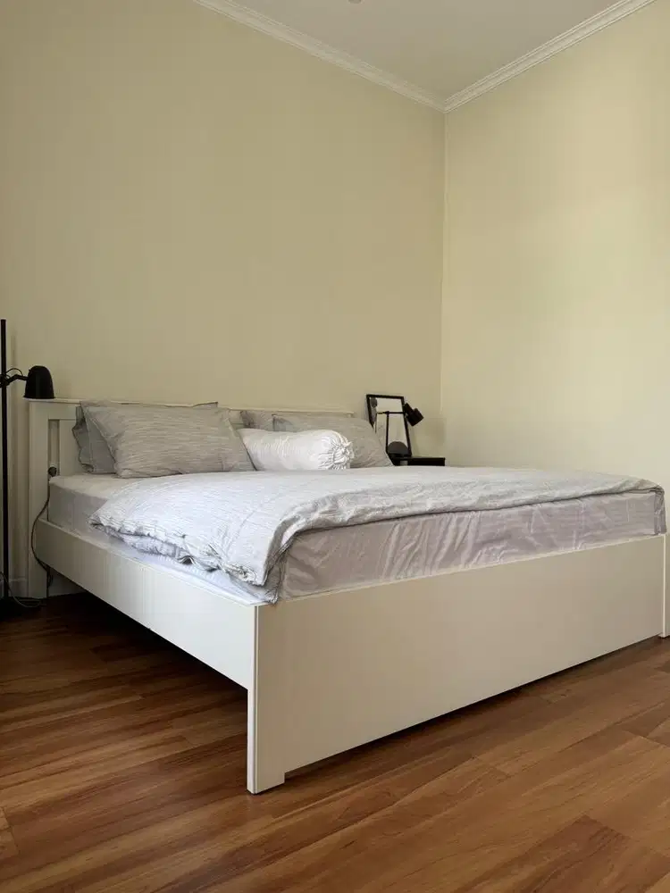 Dipan IKEA Songesand kondisi 99% tidak ada defek