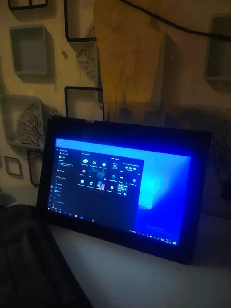 Laptop layar sentuh HP pavilion x360