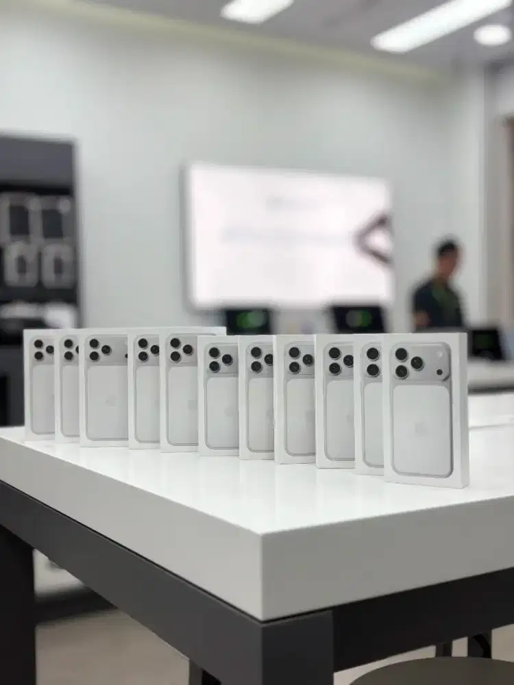 PROMO CICILAN IPHONE 17 PRO 256GB SILVER