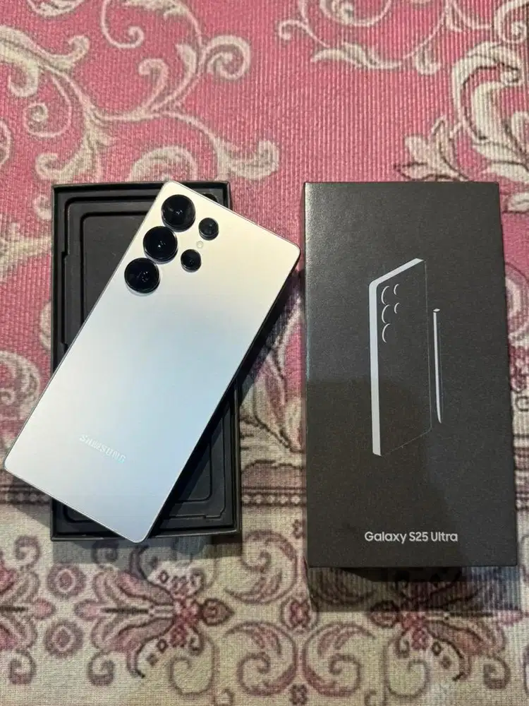 Samsung S25Ultra 12/512 GB Fullset original Mulus