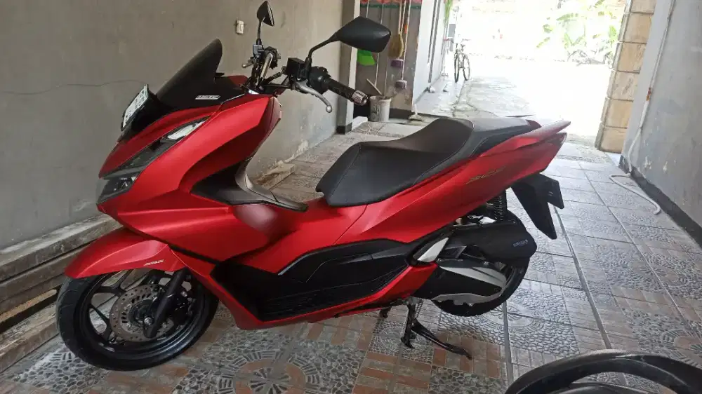 PCX ABS tahun 2021 km low 8 ribu perak plat F sukabumi