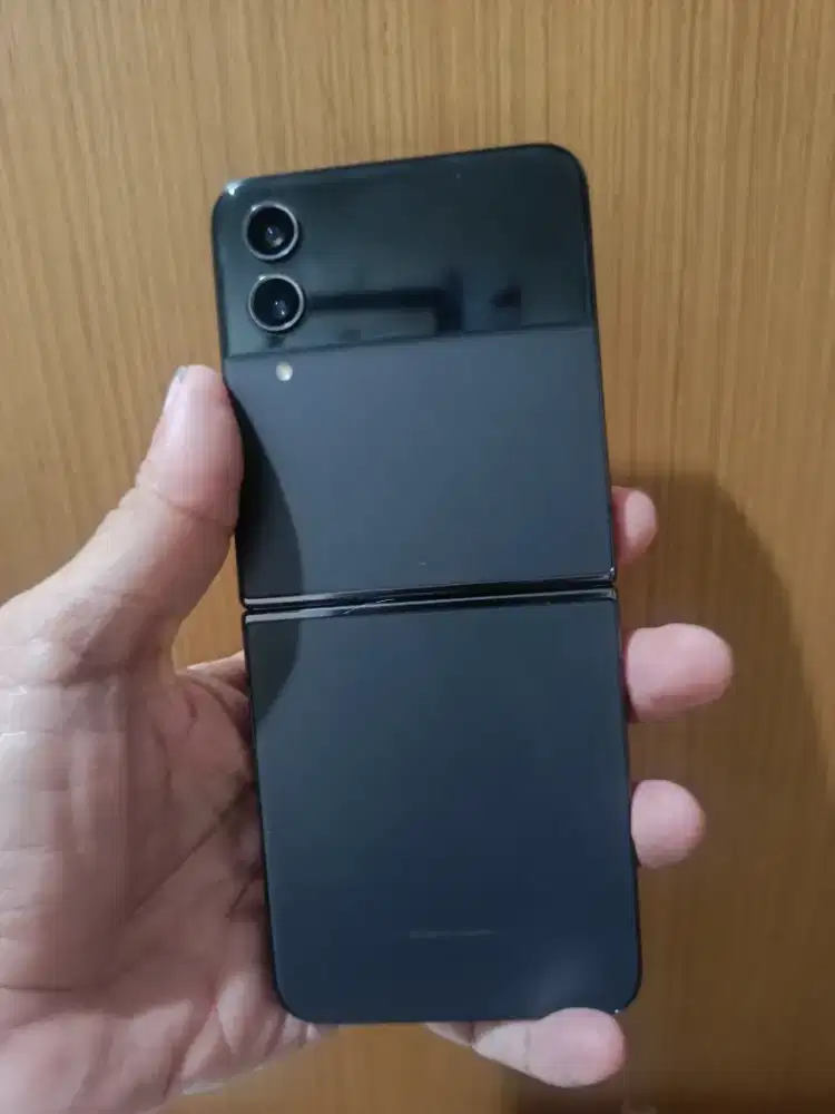 Samsung Flip 4 8/128 Nfc mulus nominus