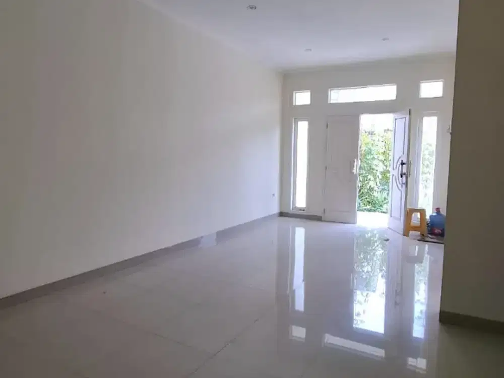 Dijual Rumah 2 Lantai di Cluster Flamboyan Alam Sutera