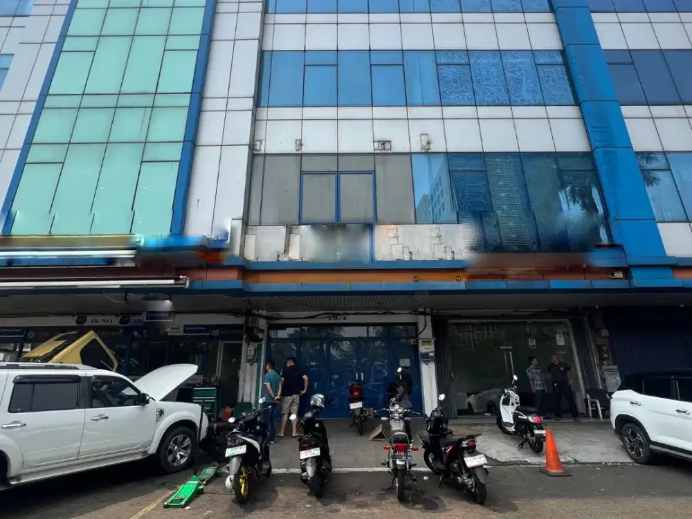DI SEWA CEPAT RUKO GADING KIRANA 5X17 ( 4 LANTAI ) HADAP BOULEVARD UTAMA KELAPA GADING JAKARTA UTARA