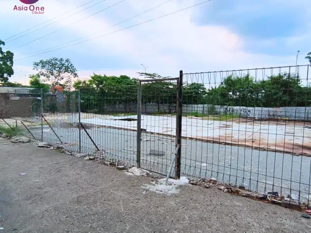 Tanah SHM Bentuk Kotak Rata dengan Jalan Lokasi Paling Ramai dan Strategis Dekat Pintu Toll di Cibubur