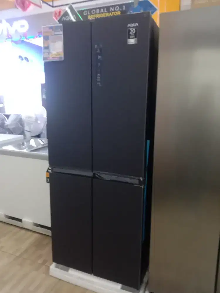 Kulkas 4 door 406L Aqr ctd506rgc