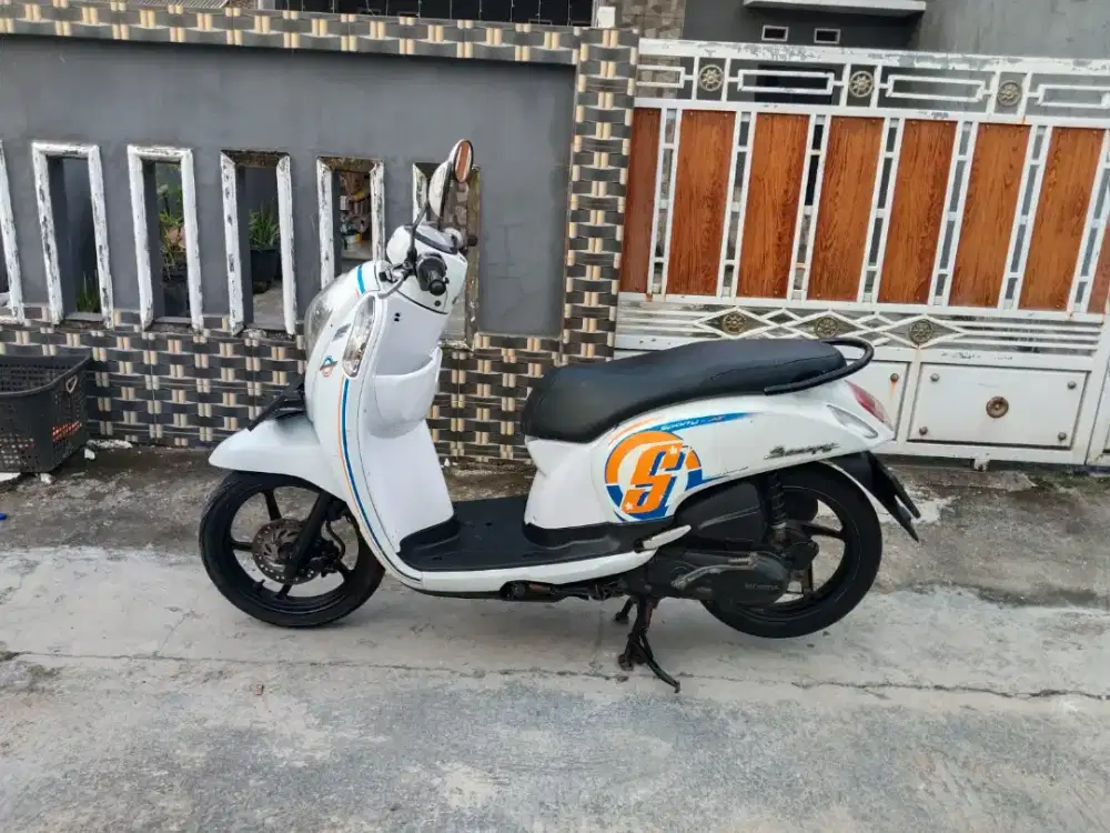 Honda Scoopy F1 tahun 2016 mesin halus di Tangerang siap ngacir