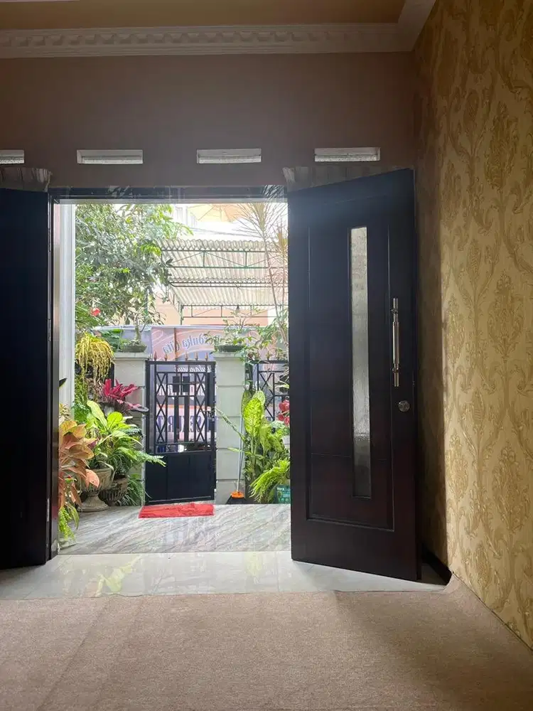 Dicari : Asisten Rumah Tangga