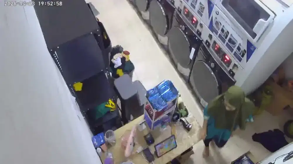 DIBUTUHKAN KARYAWATI LAUNDRY