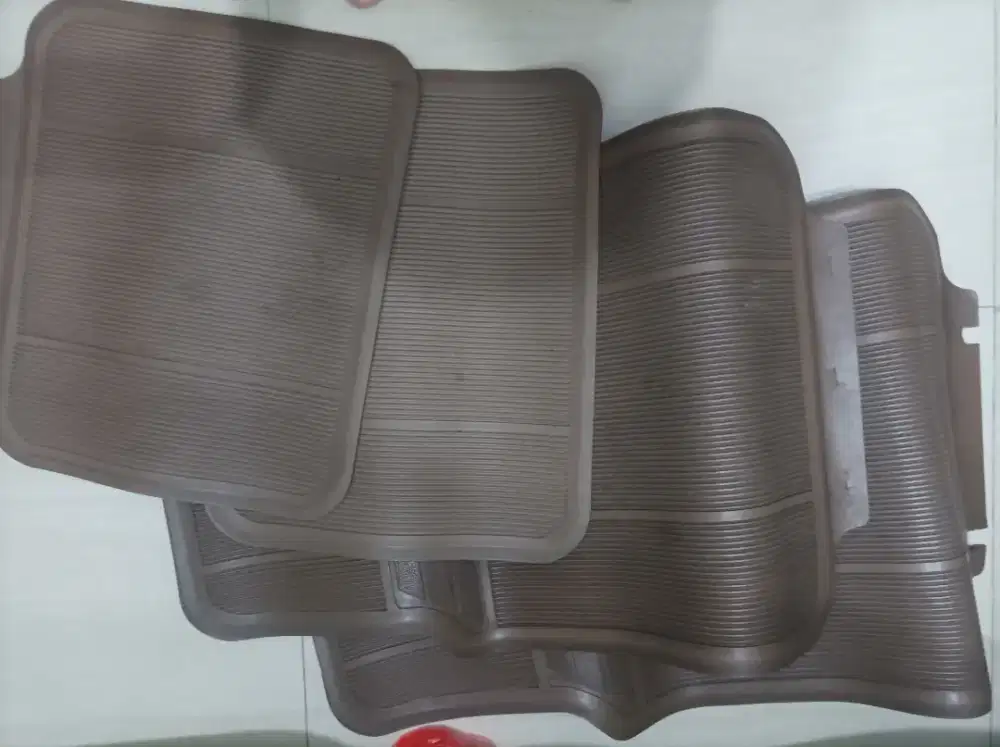 Karpet mobil universal 4pc