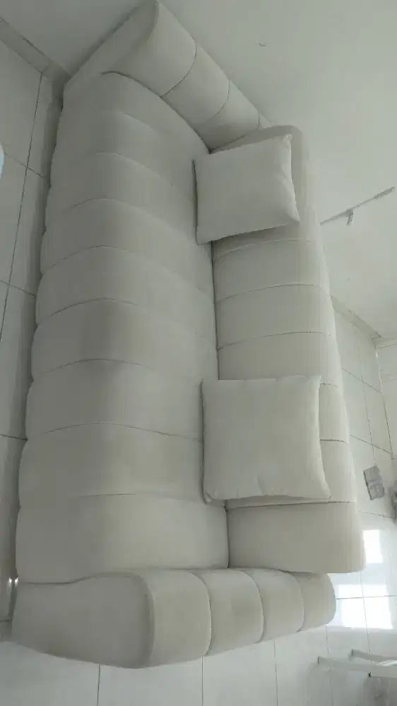 Di jual Sofa kekinian bekas berasa baru