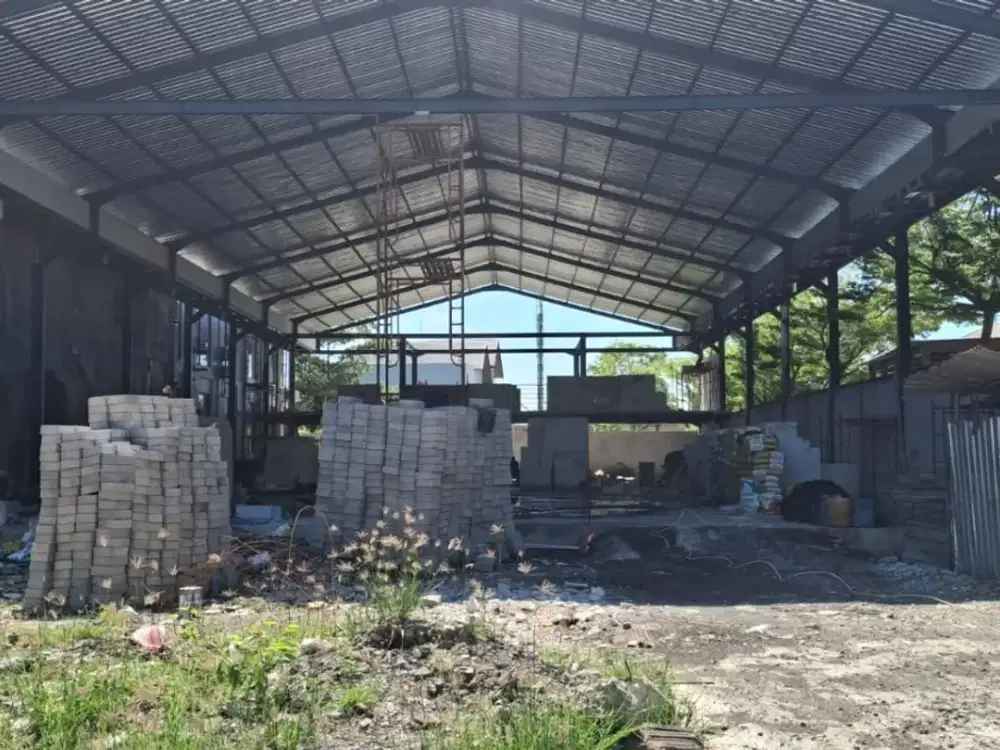 Disewakan gedung BARU GRESS di Sunset Road