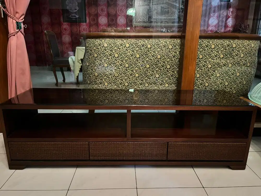 Furniture Kayu : Meja Rias, Meja Kecil, Rak TV