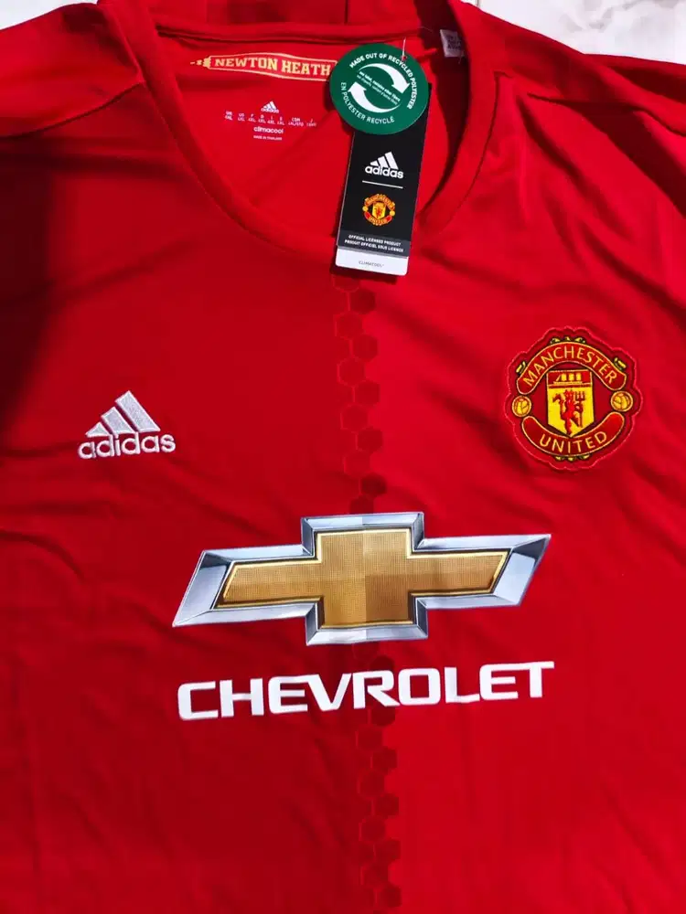 kaos jersey home MU
