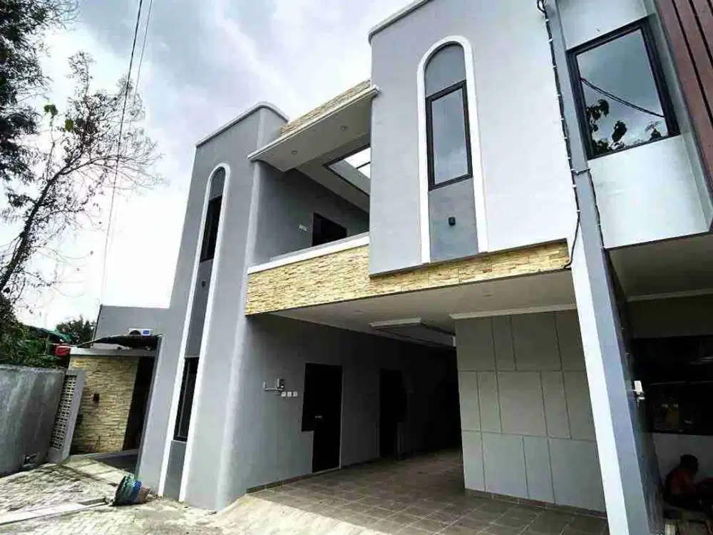 Kos Baru 2 Lt Pesan Bangun dekat SMAN 8 dan Kampus UNS