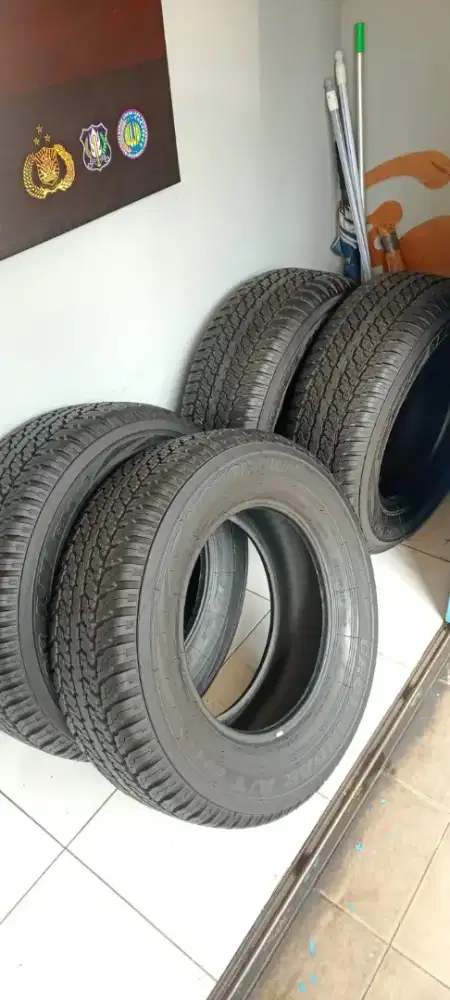 BAN COPOTAN 265 65 R17 BRIDGESTONE AT