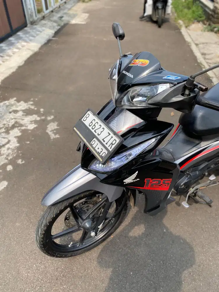 HONDA BLADE INJEKSI 2015