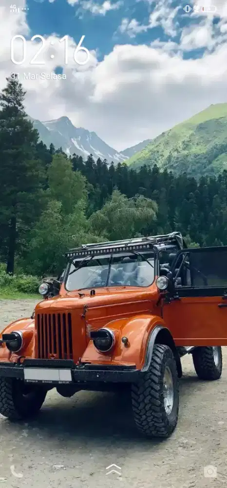 Mencari kerjaan sebagai mekanik mobil dan truk