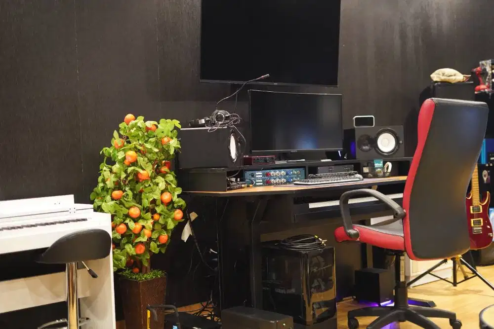 DIBUTUHKAN OPERATOR STUDIO MUSIK DAN REKAMAN