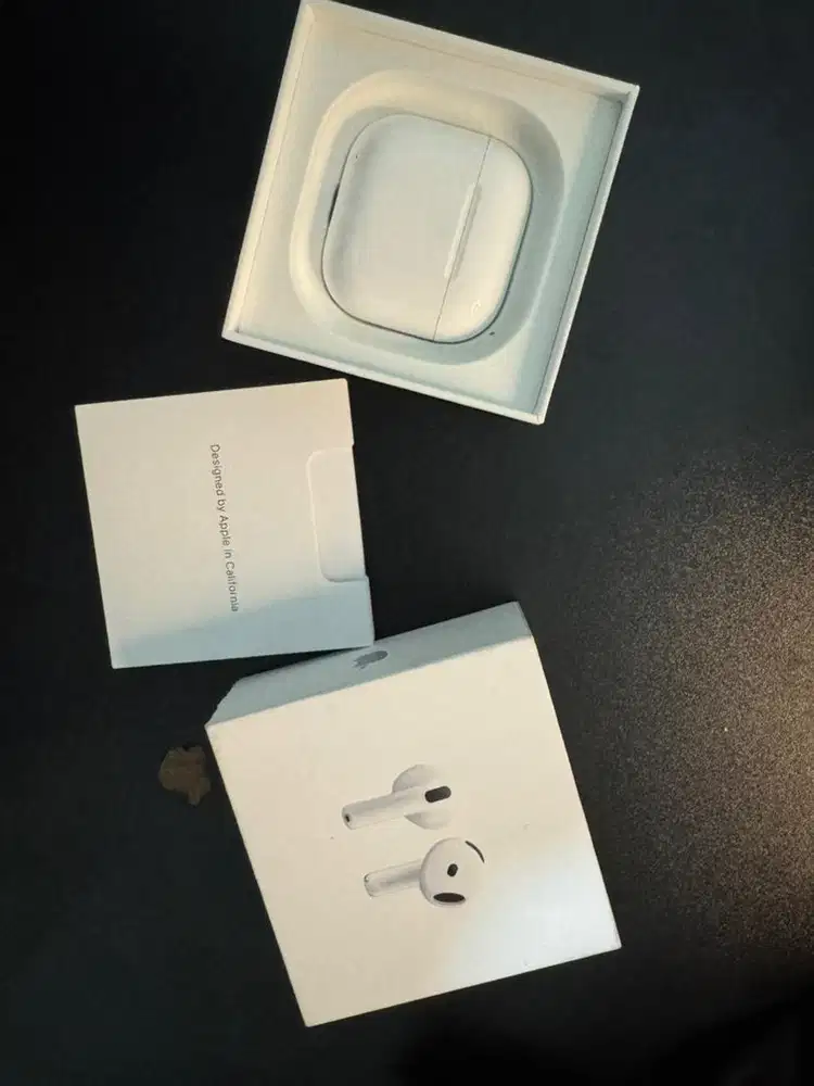 Airpods 4 biasa