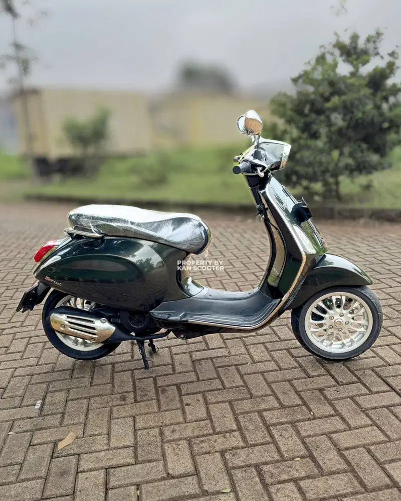 JUAL MURAH VESPA SPRINT 150 iGET 2016 MULUS