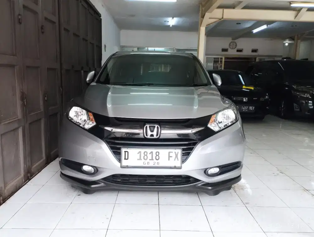 Mulus HR-V 1.5 E CVT 2017