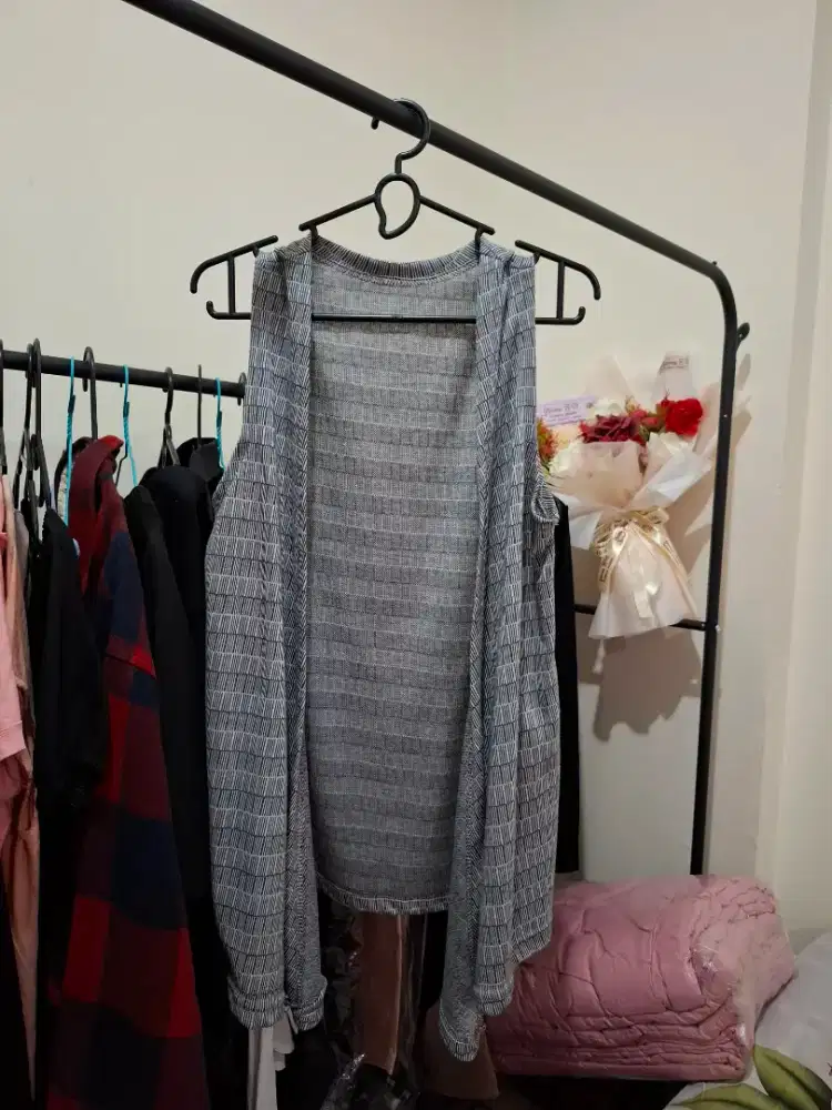 Blazer tangan buntung