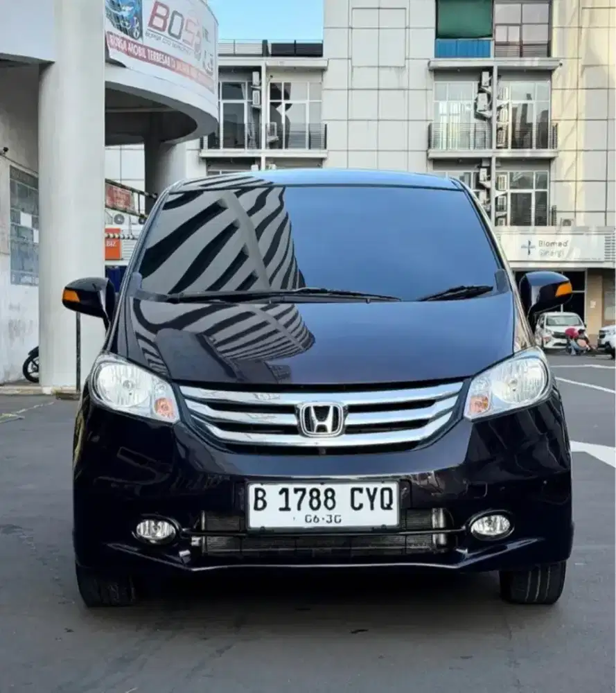 Honda Freed PSD E 2015 Gress