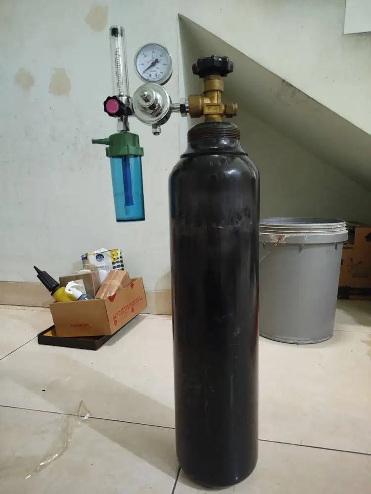 PRELOVED Set Regulator Oksigen Medis Merk SIGMA + Tabung 1M3 Lengkap