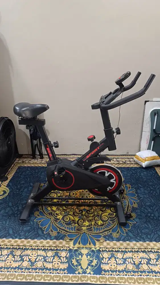 Sepeda Statis Sport Bike mulus. Normal.